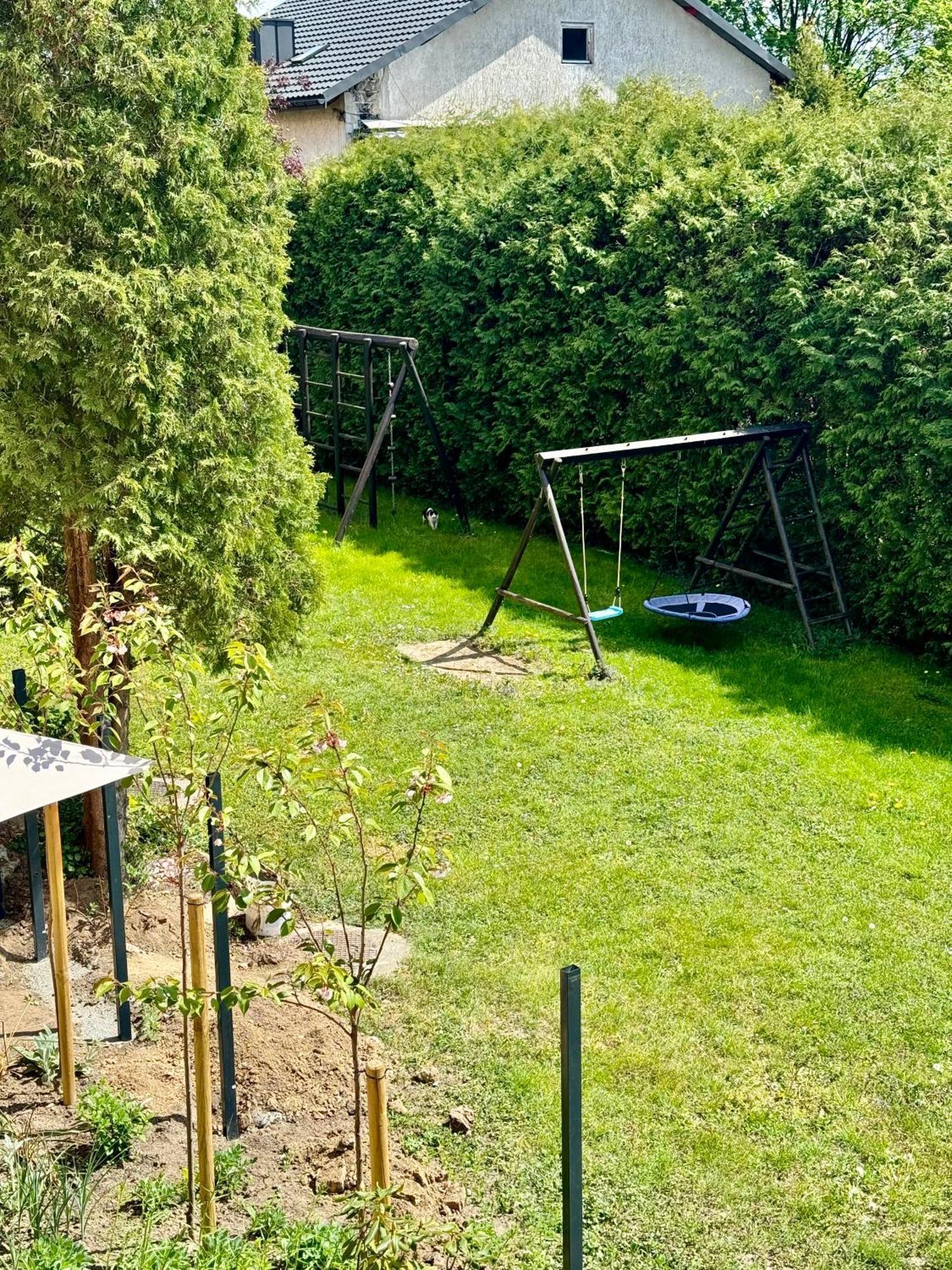 Blue Zone With Free Parking, Balcony And Garden Krakau