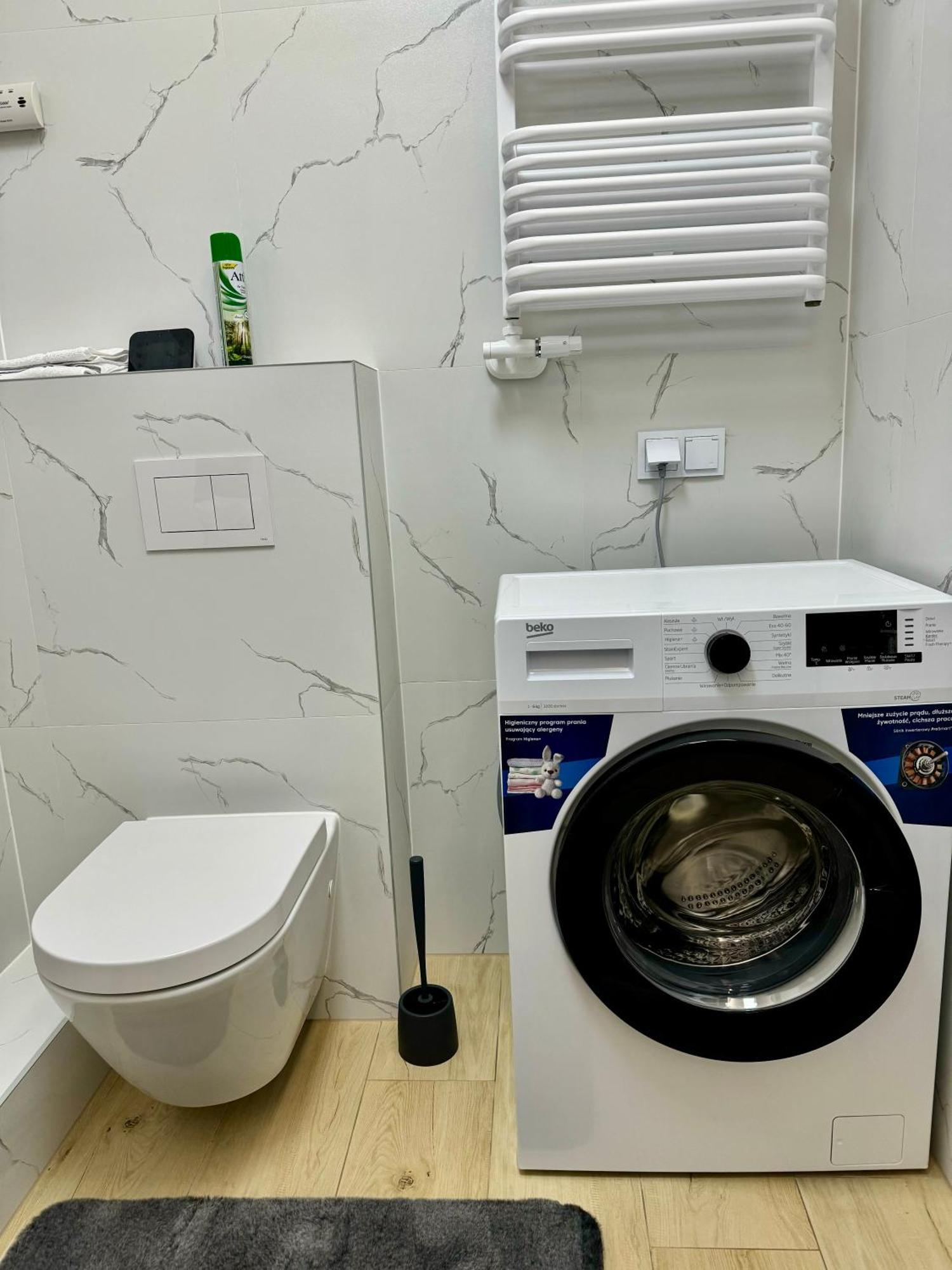 Apartament Blue Zone With Parking, Balcony And Garden *
