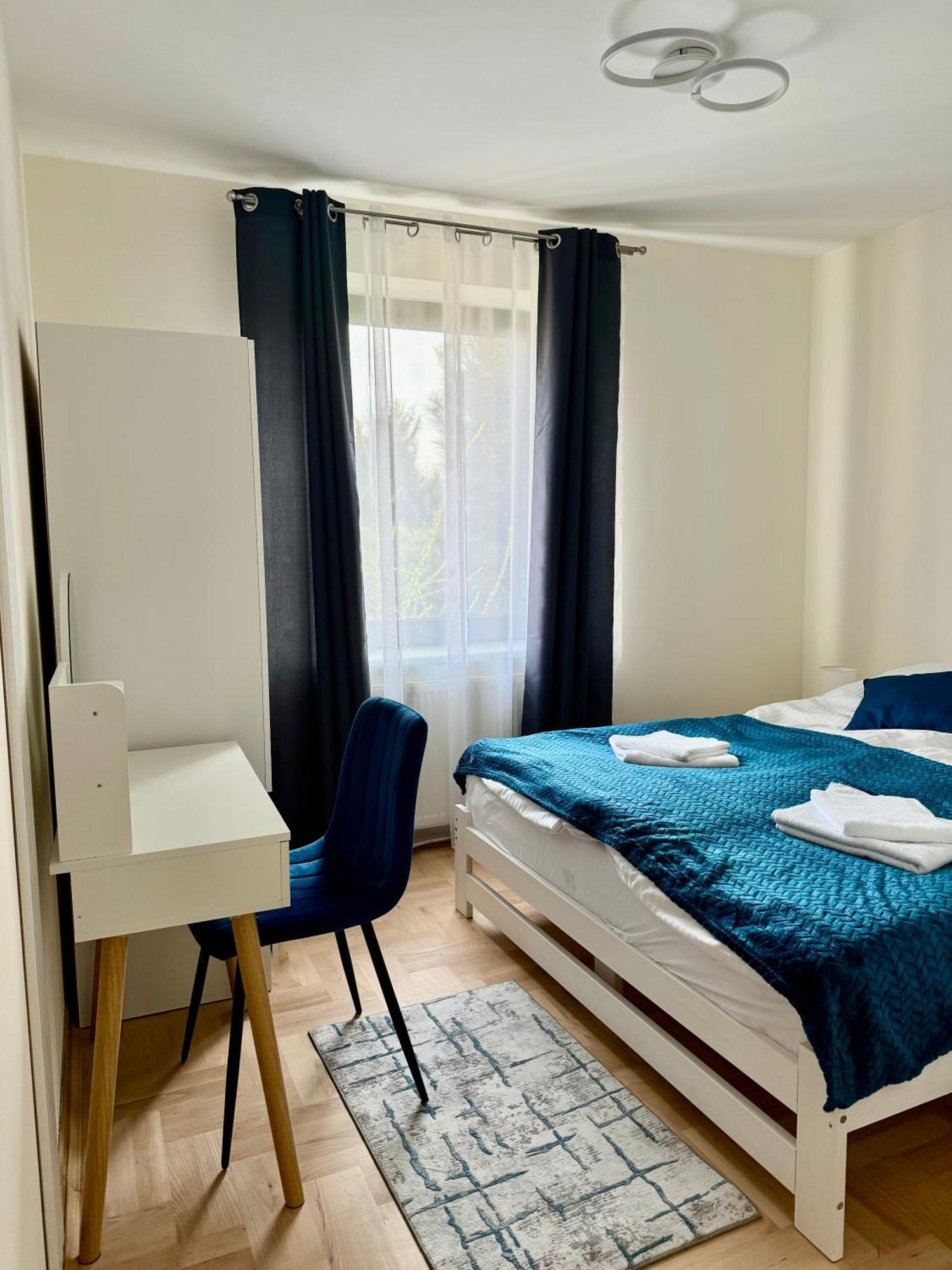 Blue Zone With Free Parking, Balcony And Garden Krakau